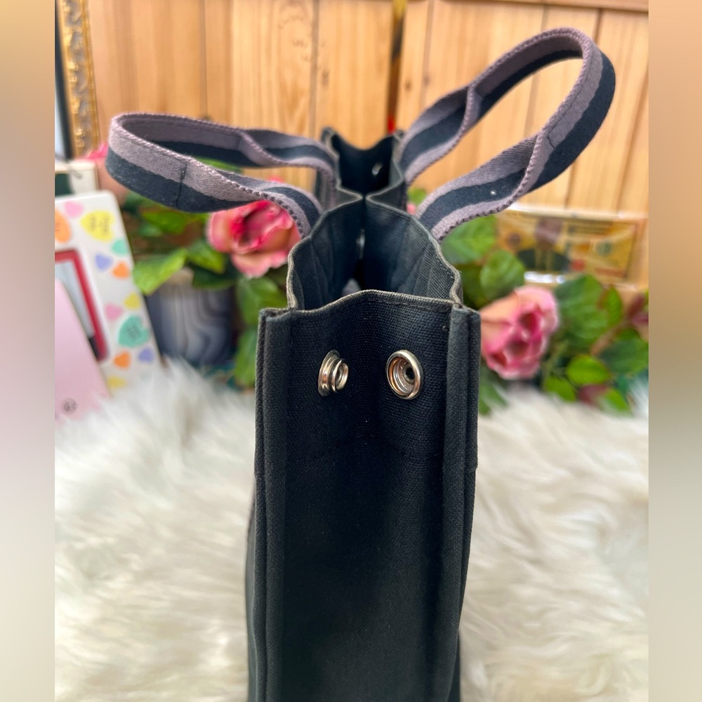 ⭐️HERMES FOURRE TOTE PM
BLACK/DARK GREY TOTE PATTERN HAND BAG - Picture 8 of 13